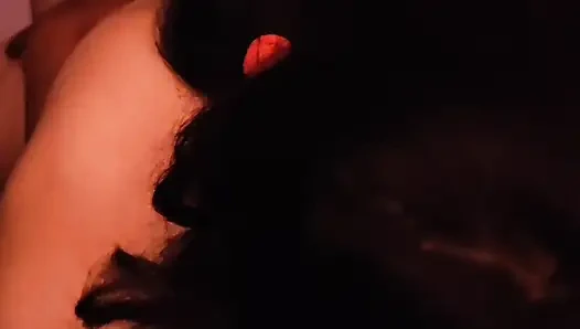 Seksi desi bebek domaltarak sikişiyor