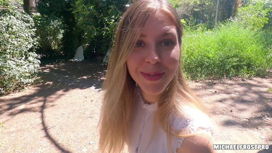 Bir yabancıyı sikmek için bir yarak resmi yeterli