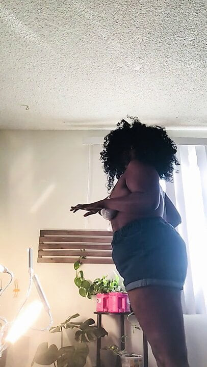 Kısa kot şort, bbw, sniff sniff