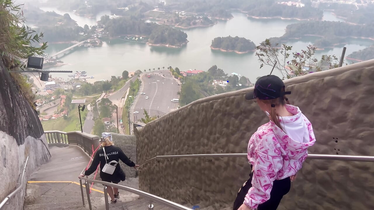 Katty Blake piedra del penol, guatape, antioquia, col'da seks yaparken turistler tarafından keşfediliyor