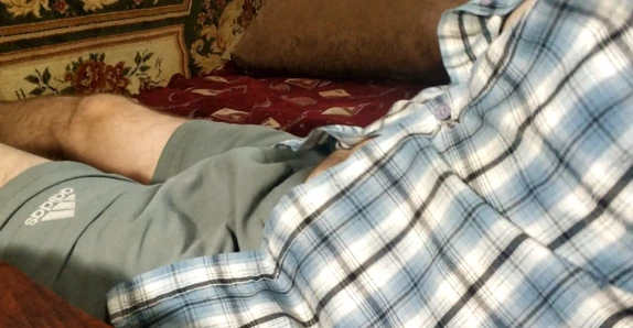 I jerked off for the fifth time that day and even nodded off briefly after orgasm (4K)