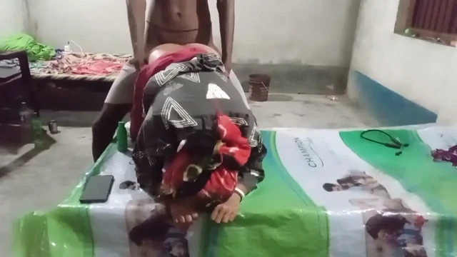 Sikilen üvey annelerin gevşek amcığı harika hissettiriyor