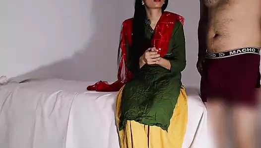 Haziran ayında gelen Saali jija ile seks yapıyor, tam Hintçe seks videosu