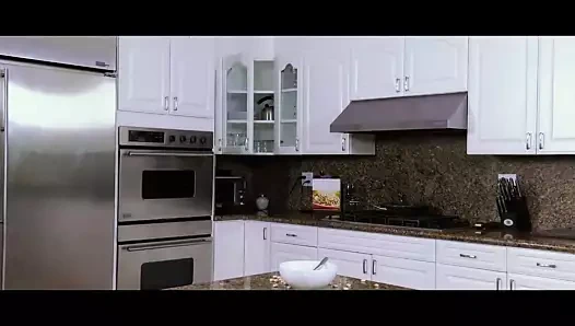 Çarpıcı kız üvey kız easy cezalandırmak sikme itibaren kafes