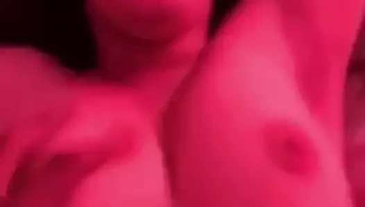 Kaur'un ateşli seks