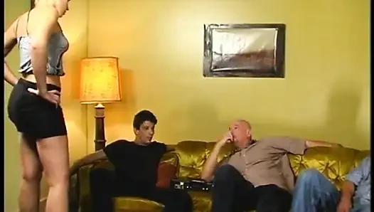 10 adamın boşalmalı Jasmine Byrne'den film akışı