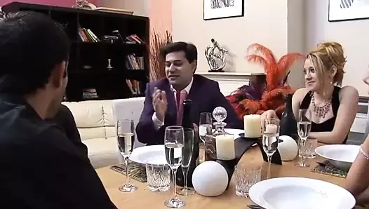 akşam yemeği partisi