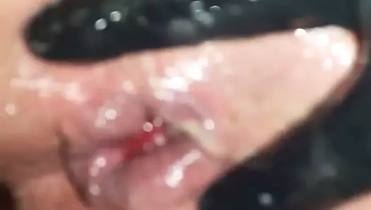 Büyük götümün içine götümü sik