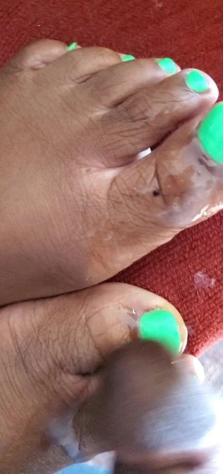 Zenci yeşil şişman parmaklar