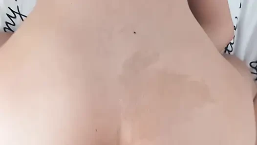 Kocam karısını benimle paylaştı, bu yüzden daha fazla dayanamayana kadar ona yarağımı verdim