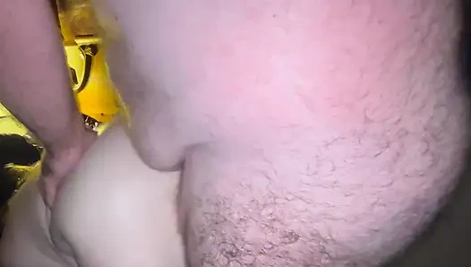 Bölüm 3:- Lanista Bear, Kitty'yi dünyayla tanıştırıyor. Uzun yıllar önce trining ettiğinden beri dışarı çıkmadı.