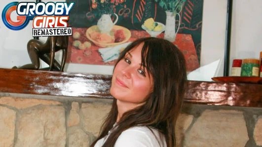 Groobygirls - şehvetli Ashley George bir sırrı paylaşıyor