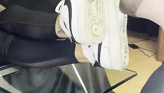 Kirli beyaz spor ayakkabı ibadeti - valeria gecesi (önden görünüm)