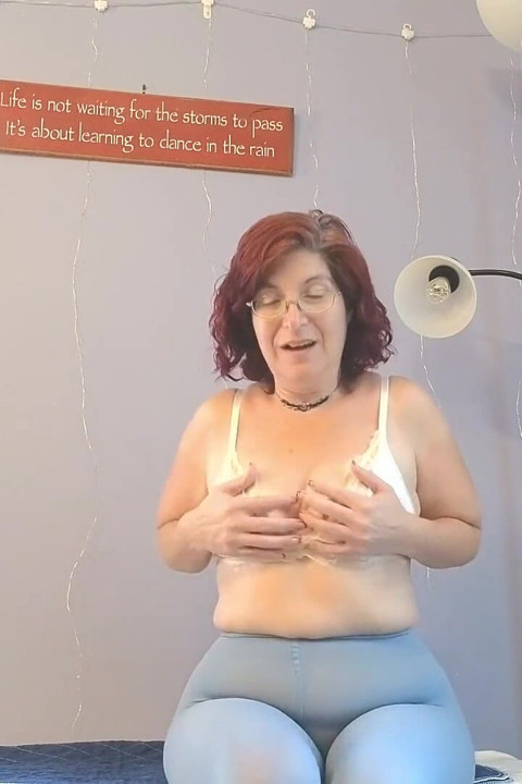 MILF Sunday Tights