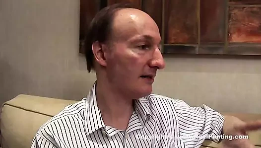 İskoç porno yıldızı Alexis May yaşlı adamla tanışıyor