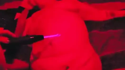 Bağlı karımdaki yeni menekşe değnek