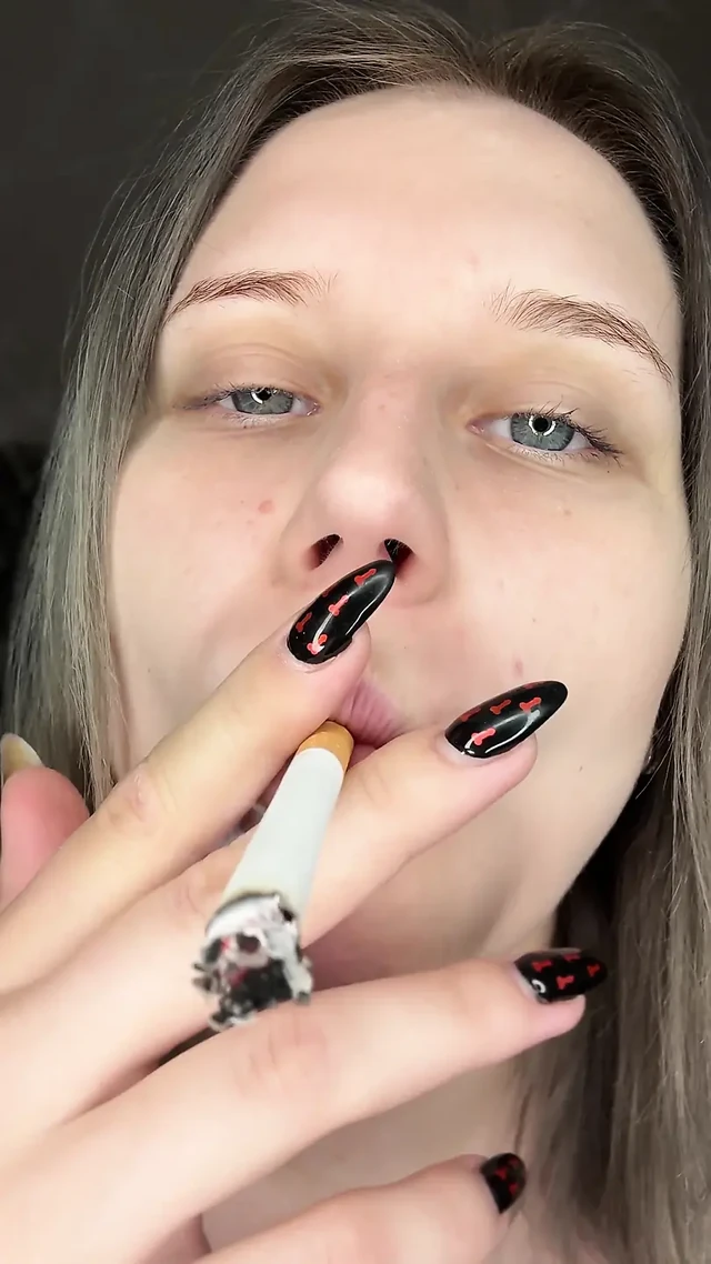 Стреляю глазами в тебя, пока я кучу