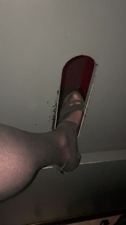 Travesti strumpfhose deliği yüksek topuklu blasen sperma schlucken