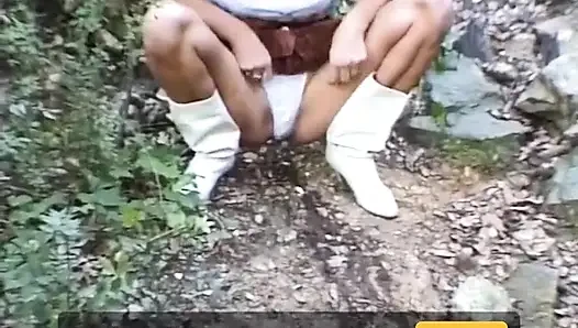 Ormanda sidik pantolon