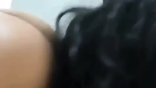 Üvey kız kardeşimin en iyi arkadaşı yarak istiyor