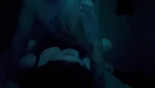 Esmer pawg adam tarafından domine ediliyor