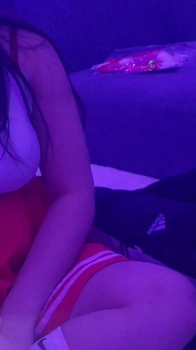 Hintli üvey kız arzularını yerine getiriyor ft. Alisha ve Dammysins | Klip 1