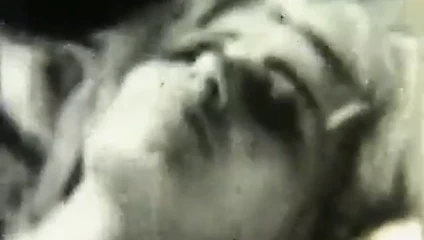 Yatağa gitmeden önce sıcak seks (1940'lar vintage)