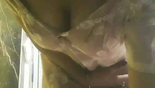 Hintli kadın azdırıyor