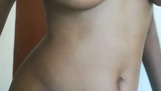 Sri lankan kampüs kız madhu hansi kam gösteri