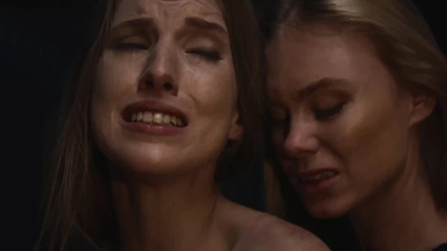 Vampir lady seraphine - octavia kırmızı interaktif oyun seks