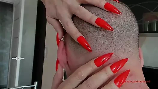 Asmr kulak temizleme fetiş olgun puma uzun tırnaklar