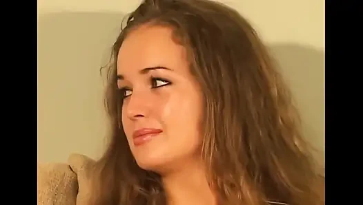 Luissa Rosso: biraz utangaç ama sert bir şekilde dövülmeye hevesli