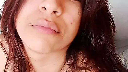 Selene oynadıktan sonra mastürbasyon yapıyor (bölüm 2)