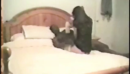 2 siyah musluklar için benim karım 1