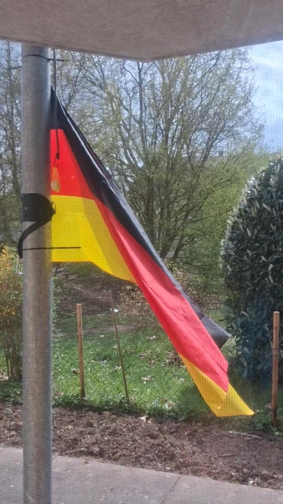 Alman Bayrak Milliyet