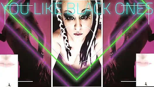 Проказливая сводная сестра нашла твое порно с большим черным членом, теперь она хочет, чтобы ты пососала один по-настоящему