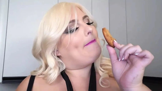 Tiffany yıldızı - taze sıcak kedi