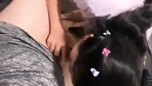 Çok azgın üvey kız kardeşimi sikiyorum