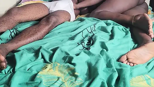 Bu büyük yarakla sert seks