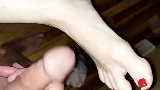 okşayarak üzerinde hanımları seksi ayak