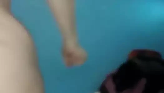 Bir rock şarkısına çıplak kaltak jammin