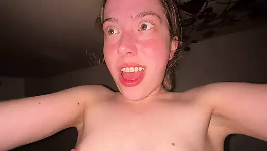 Aynı videoda iki ilk! (5:15'te seksten hemen fışkırtıyor ve 10:15'te boğaza boşalma) Ev yapımı amatör oc