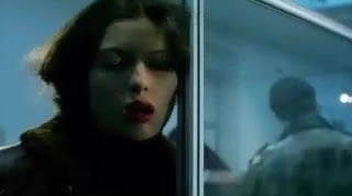 Bu videonun tam versiyonunu bilen varmı