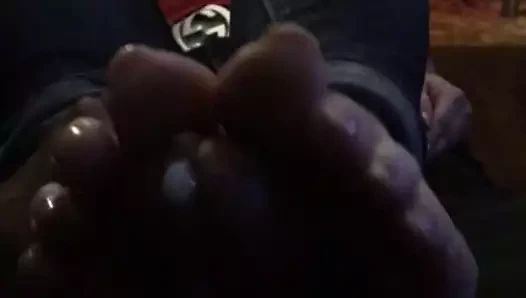 2. olgun footjob twinks