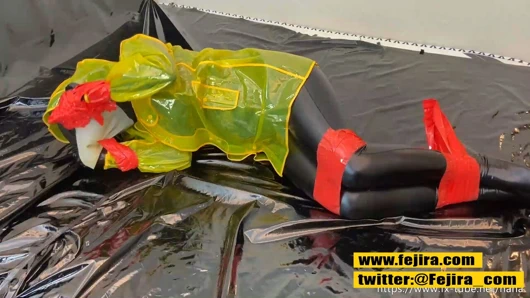 Fejira com - yağmurluklu domuz esareti ve fetiş orgazm oyunu