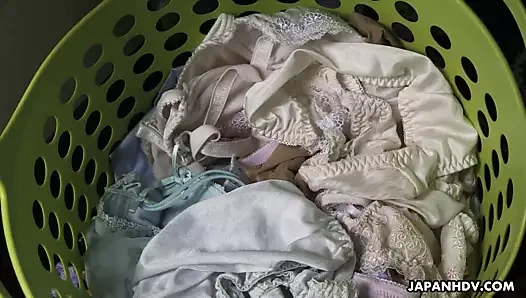 Çift içinde büyük bir gaf ile bir banyo var