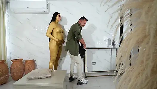 Müze Soygunu Altın Heykellerle Sıcak Sikişmeyle Sona Erdi