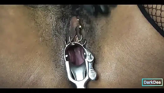 İşeyen sapık kraliçe "dark dea" derlemesi vol.1