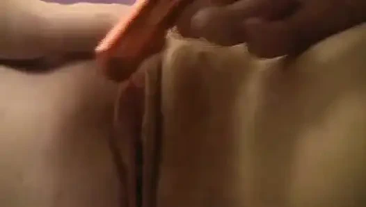 Porno inek: lezbiyenler ve oyuncaklar