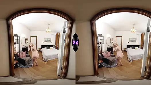 Sara bork ateşli bir parti öncesi striptiz gösterisiyle erkeğini azdırıyor - teenmegaworld